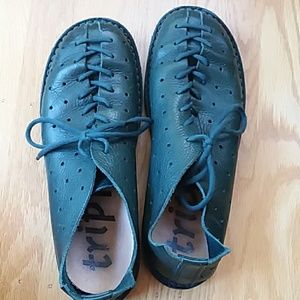 RARE Dark Green Leather Trippen Flats